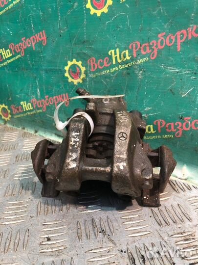 Суппорт задний левый Mercedes-Benz W211 2006