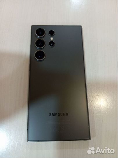 Samsung Galaxy S24 Ultra, 12/256 ГБ