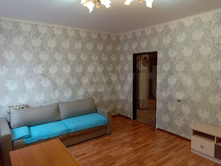 2-к. квартира, 64 м², 2/19 эт.