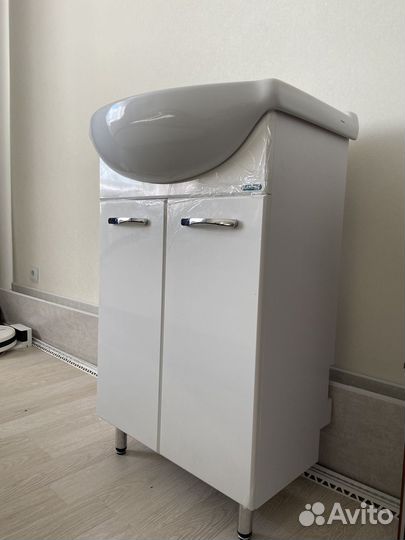 Тумба для ванной с раковиной