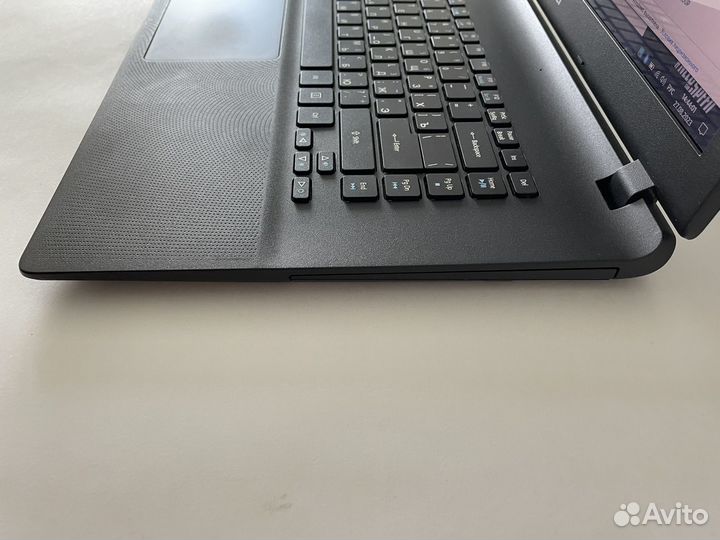 Мощный ноутбук Acer как новый8gb/4ядра/SSD