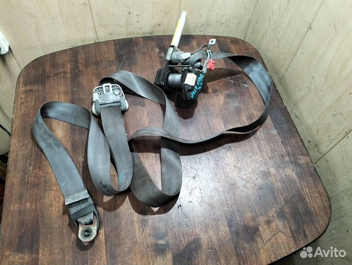 Ремень безопасности передний правый Mitsubishi Spa