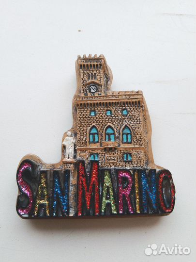 Магниты на холодильник сувениры города