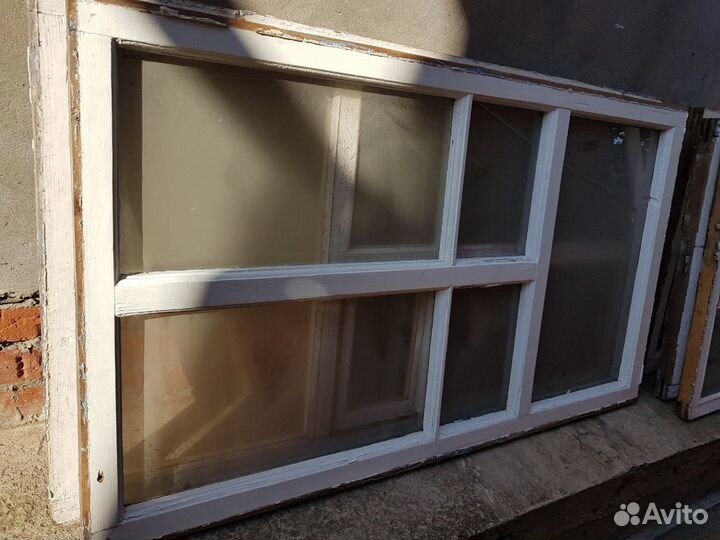 Деревянные окна, рамы со стеклами б/у 800*1400