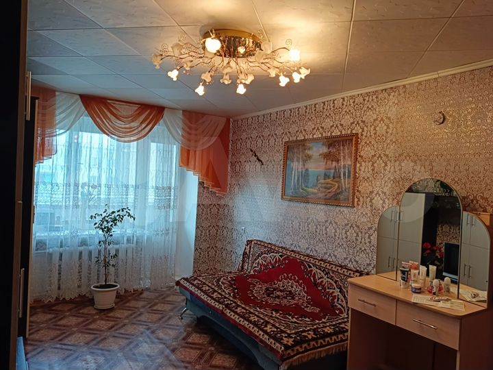 4-к. квартира, 50 м², 4/4 эт.