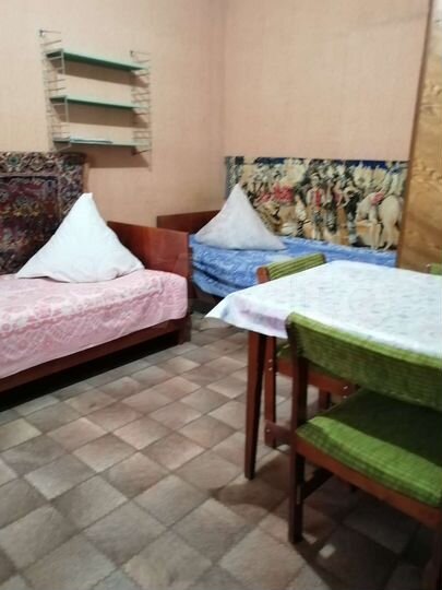 Комната 18 м² в 1-к., 1/2 эт.