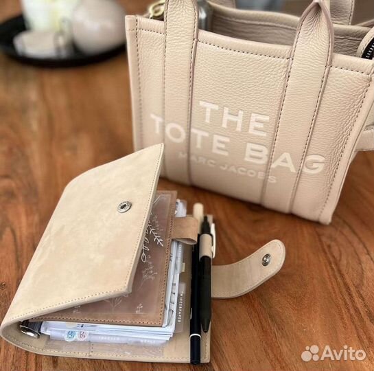 Сумка Marc Jacobs The Leather Tote Bag Twine
