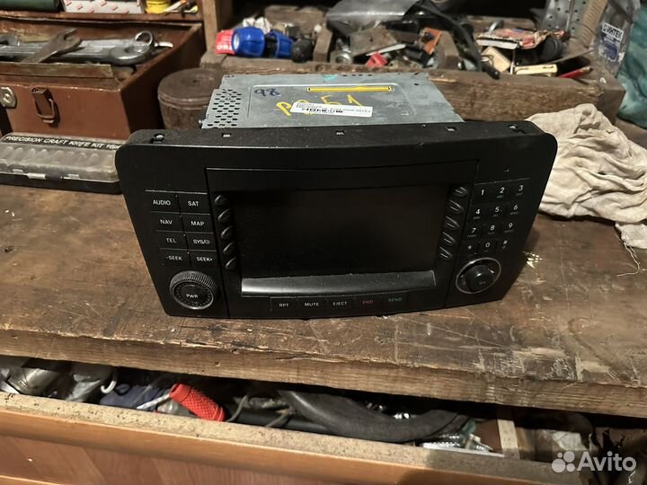 Штатная магнитола на mercedes GL-164