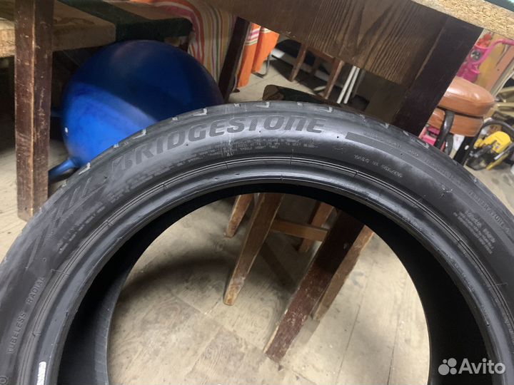 Bridgestone Potenza S001 225/45 R18 и 245/40 R18