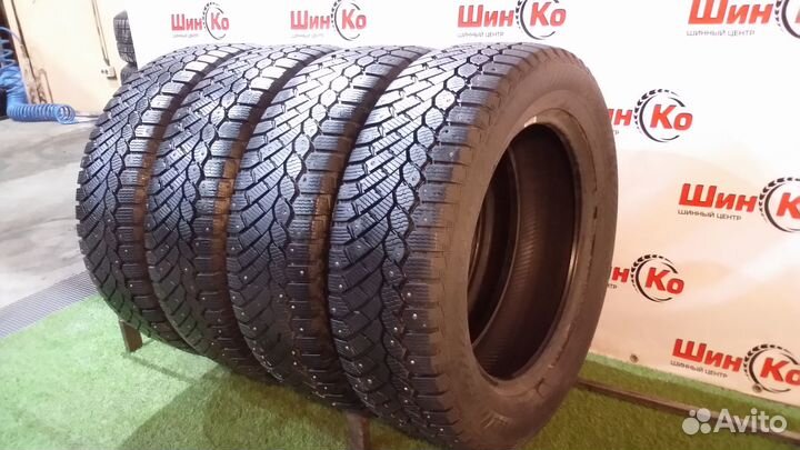 Gislaved Nord Frost 200 215/60 R17