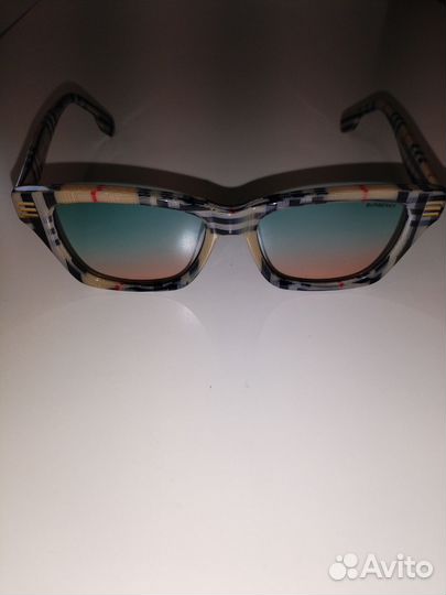 Солнцезащитные очки