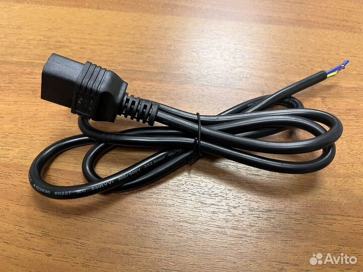 Кабель для асика С19 3х2,5 1,5метра без вилки