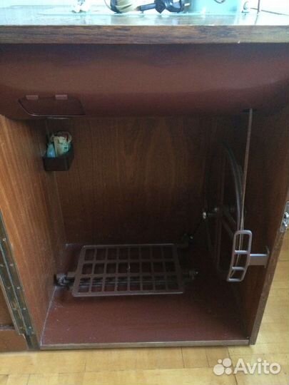 Швейная машина LADA 236