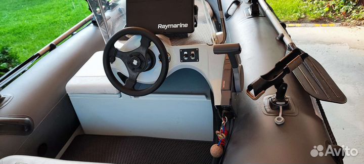 Комплект лодка риб Буревестник +мотор+прицеп