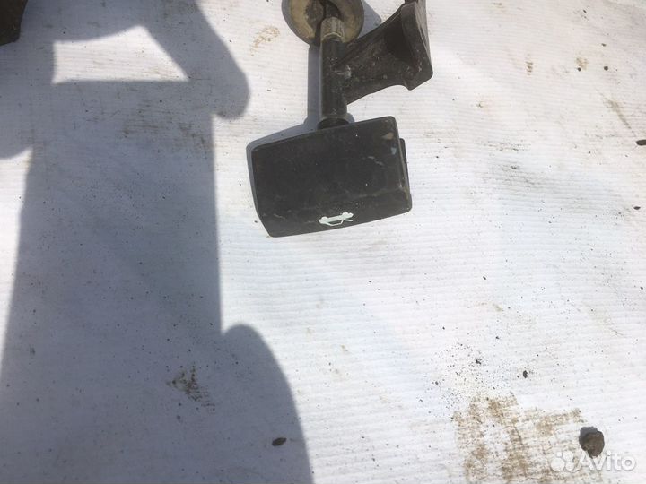 Трос капота, замок капота Nissan primera p10