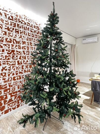 Новогодняя искусственная елка