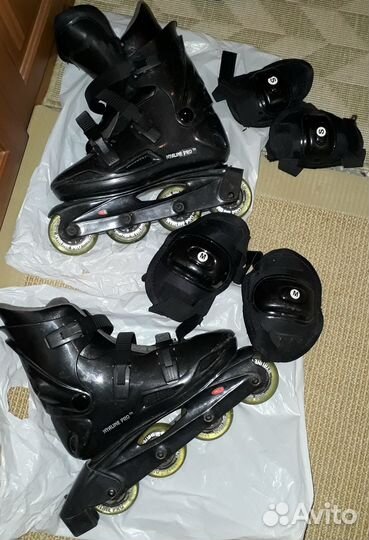 Роликовые коньки Hyaline PRO с защитой