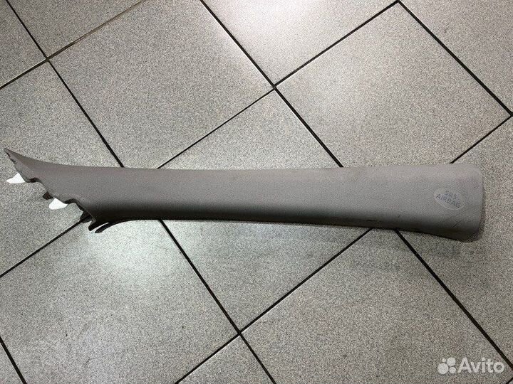 Обшивка стойки кузова передняя правая Toyota Camry