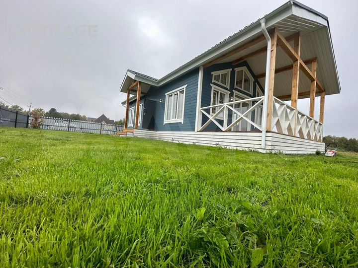 Коттедж 98 м² на участке 8 сот.