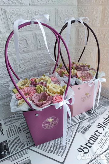 Шоколадные подарки, съедобные букеты