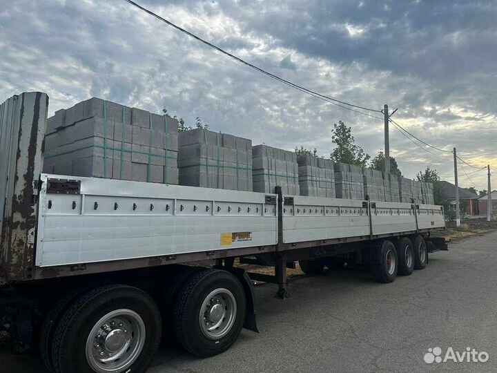 Блок для строительства (пеплоблок)