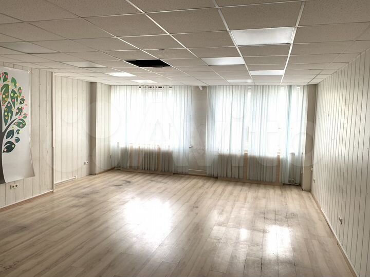 Офисное помещение 102.7 м²