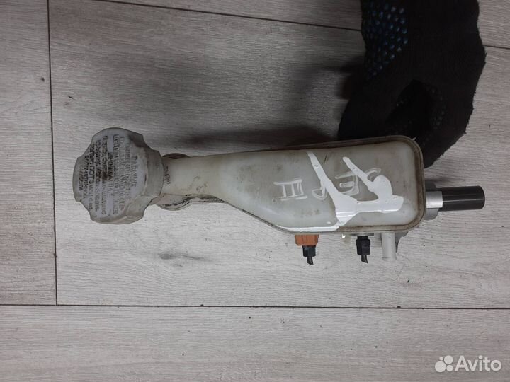 Главный тормозной цилиндр Kia Cerato 3