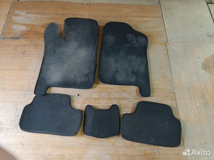 Газовые упоры багажника ваз 2114, коврики, привода