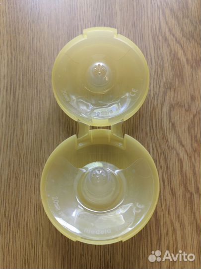 Накладки на грудь medela m
