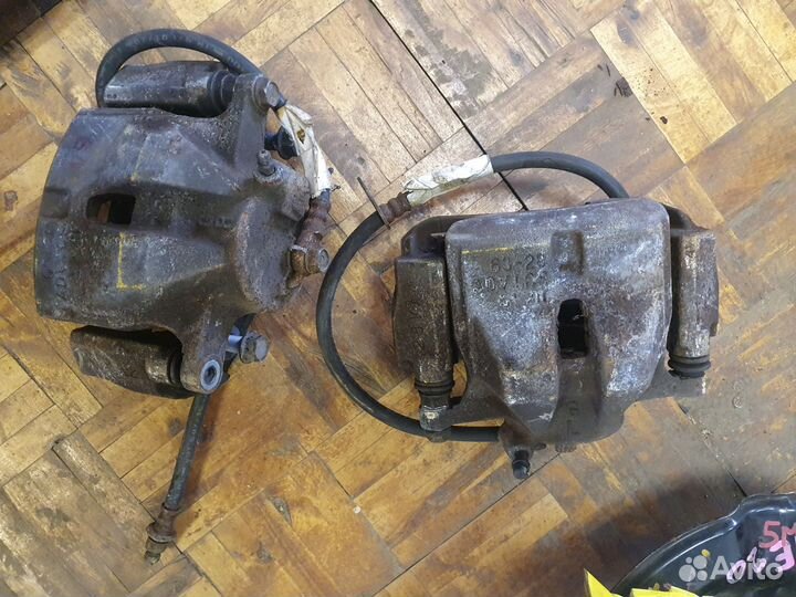 Тормозной суппорт toyota wish 20