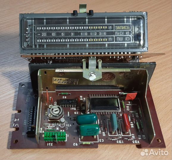 Индикатор уровня сигнала с платой управления