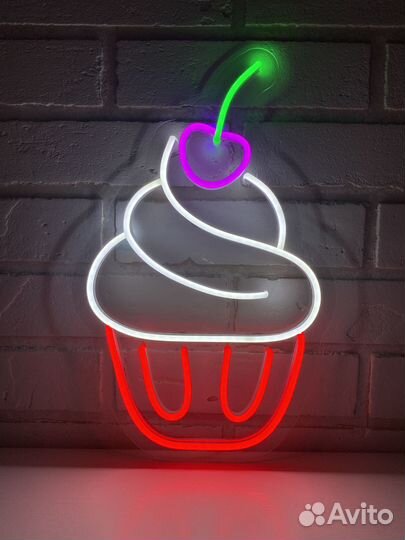 Неоновая вывеска пирожное