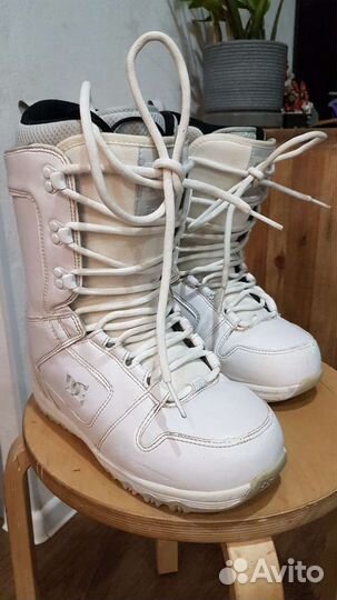 Ботинки для сноуборда DC белые женские детские 38