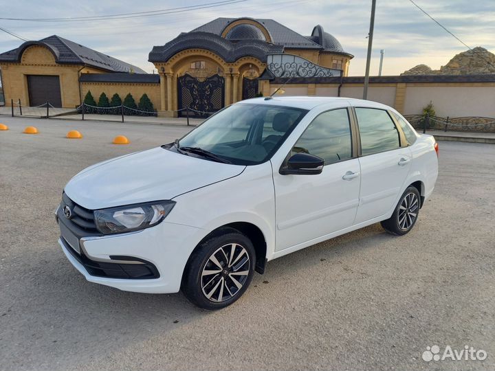 LADA Granta 1.6 AT, 2020, 83 300 км