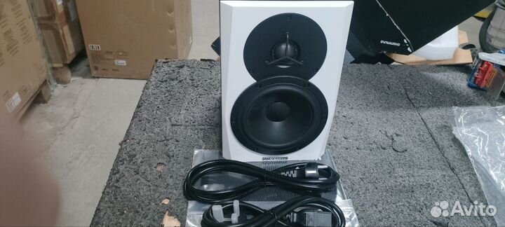 Студийный монитор Dynaudio LYD-5 white (арт. 30099