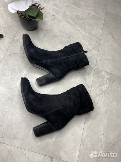 Ботильоны 35 замша демисезонные