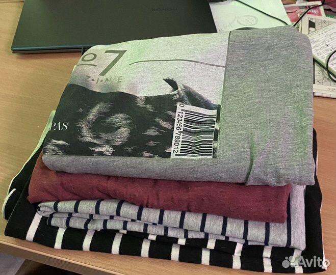 Пакетом женские вещи,джинсы, платья