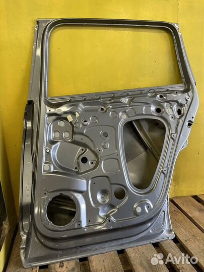 Дверь задняя правая дефекты Шкода Кодиак