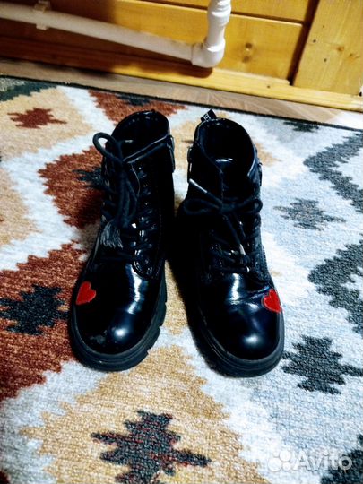 Ботинки демисезонные для девочки 29р. (18 см)