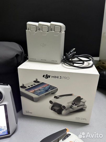 Квадрокоптер DJI Mini 3 Pro RC Combo+