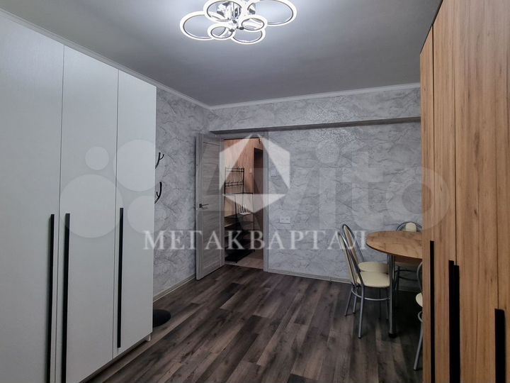 2-к. квартира, 55 м², 8/9 эт.