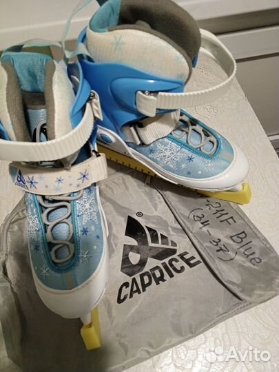 Коньки хоккейные детские
