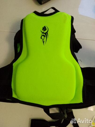 Плавательный спасательный жилет