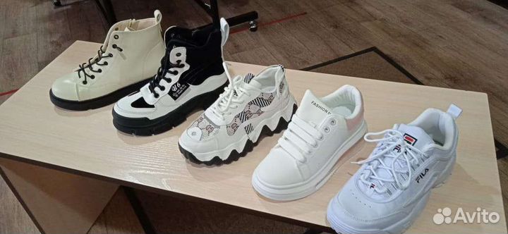 Женская спортивная обувь В новоегорьевском