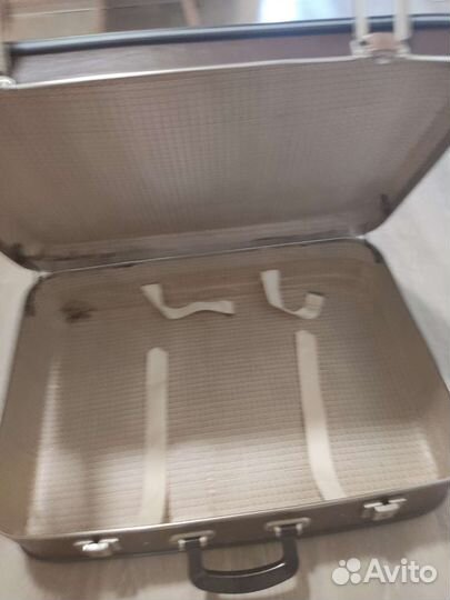 Чемоданы времен СССР