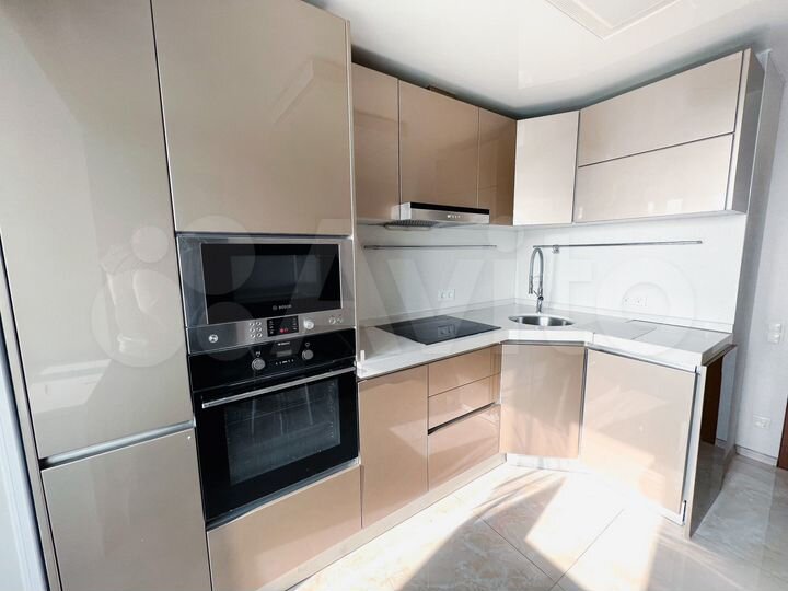 2-к. квартира, 58 м², 9/16 эт.