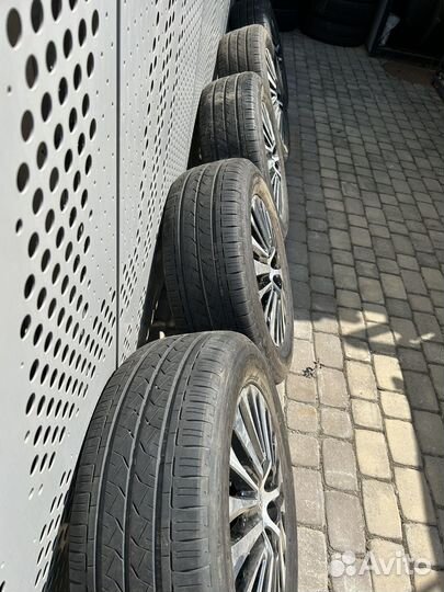 Pirelli Ice Zero FR 235/60 R17 106H