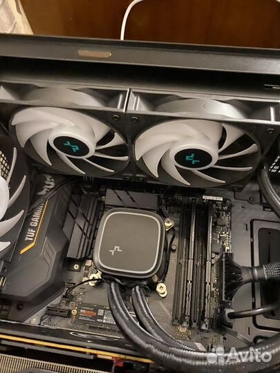 Водяное охлаждение deepcool le 520 RGB