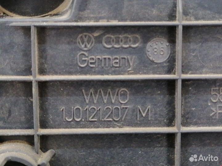 Вентилятор радиатора основного Volkswagen Golf 4