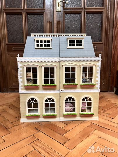 Игрушечный дом Grand Hotel Sylvanian Families